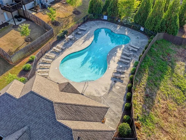 7245 Heritage Oak Ct — Photo 62