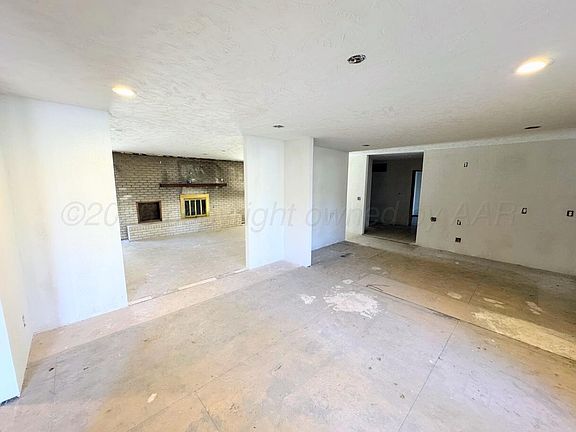 2nd image of 714 S Harvard St