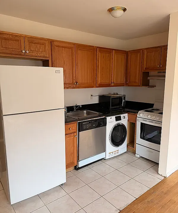 119-54 Metropolitan Ave #4A