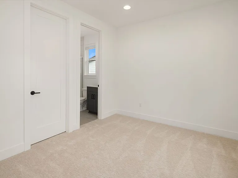 7967 112th Ln SE — Photo 5