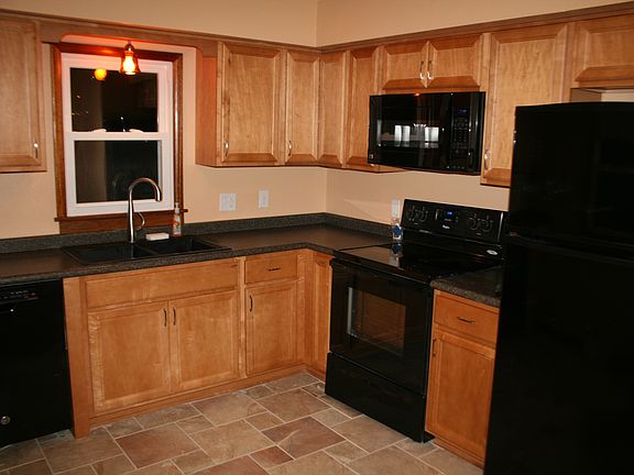 2nd image of 315 Valley Dr