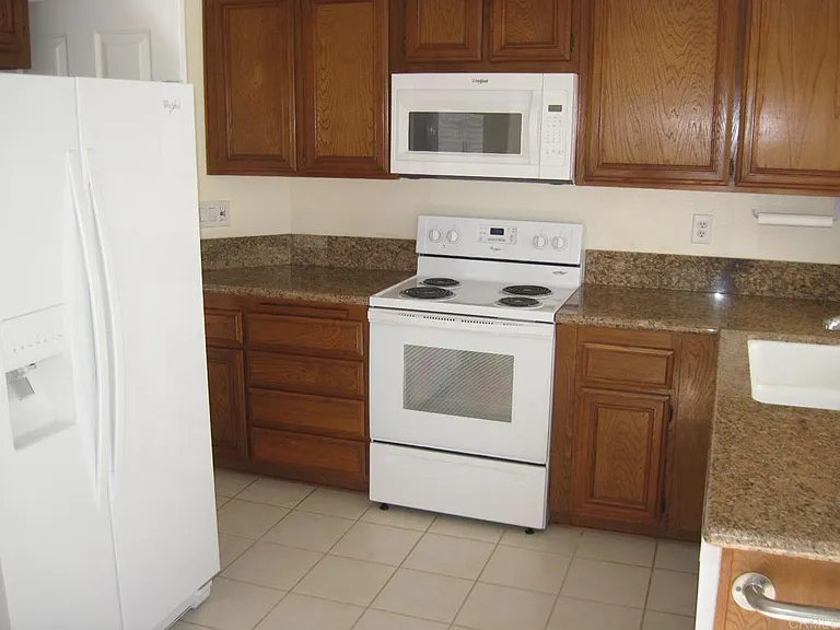4712 Galicia Way — Photo 4