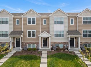 3831 Currant Ln, Elgin, IL 60124