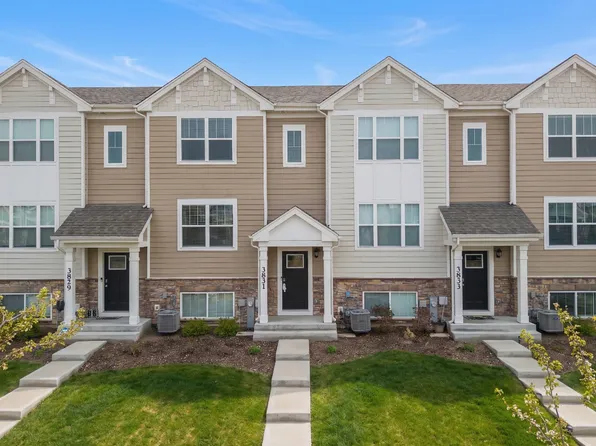 3831 Currant Ln, Elgin, IL 60124