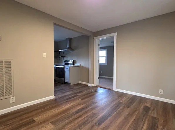 635 E Pine St, Johnson City, TN 37601