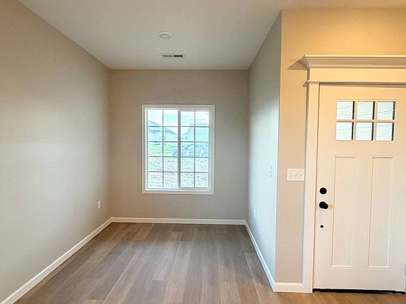 3rd image of 9879 Weeping Willow Dr
