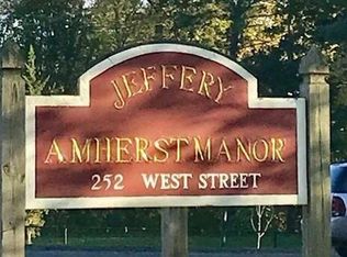 252 West St APT 4, Amherst, MA 01002
