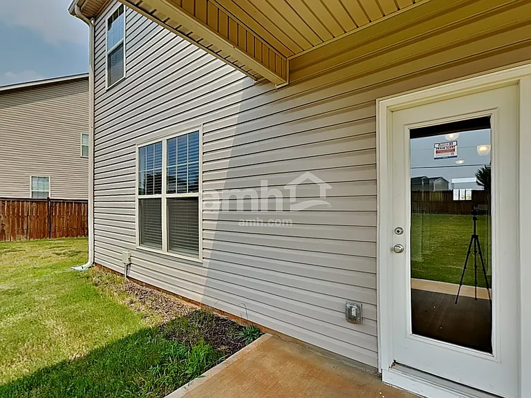 810 Genesis Way — Photo 19