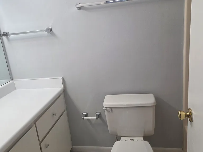 100 Blair Rd — Photo 12