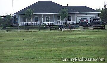 1st image of 422 E Sagebrush Dr