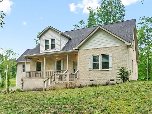 5th image of 514 Doy Rd E