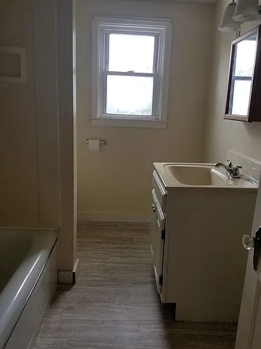 48 Green St Photo 1