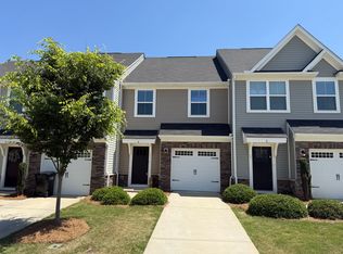 4 McGuires Pl, Simpsonville, SC 29680