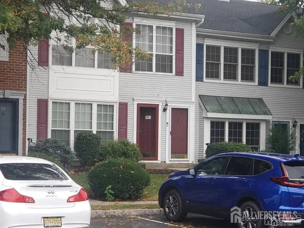96 Amethyst Way, Franklin Park, NJ 08823