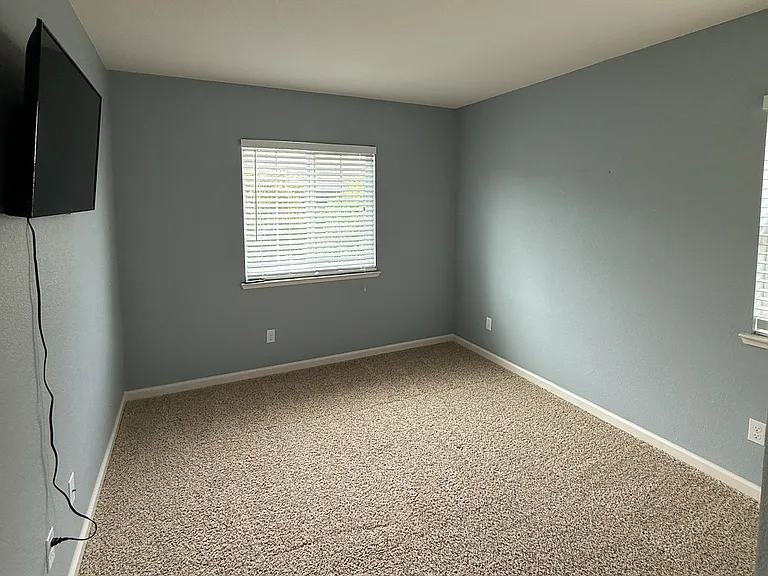 2701 Gramercy Cir — Photo 11