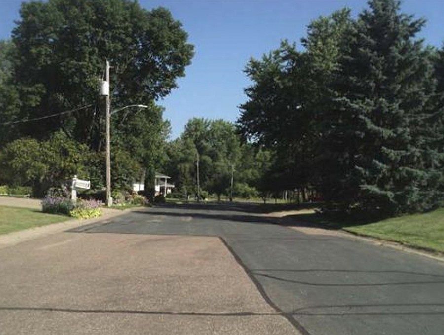 2nd image of 2190 Mississippi Cir