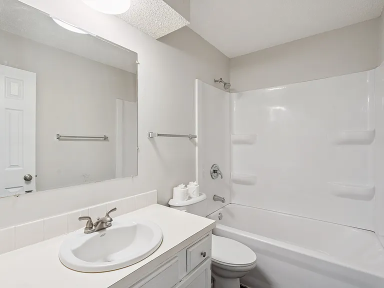 1224 NW 92nd St #SM1 — Photo 9
