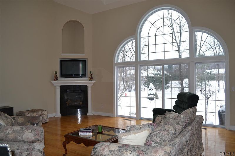 2nd image of 317 DANIELLE Drive