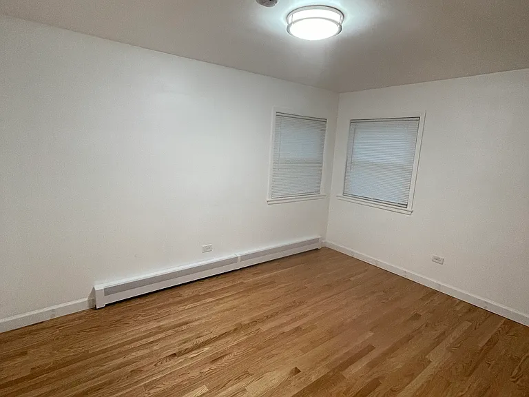 4342 Warren Ave #1N — Photo 9
