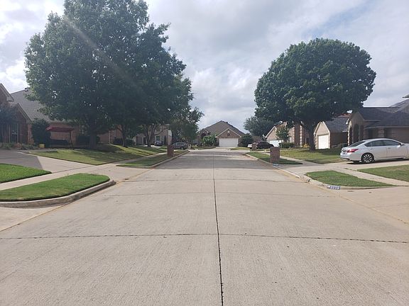 4th image of 7665 Schantile Dr