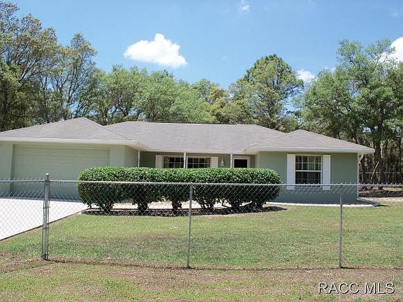 3rd image of 798 N Heathrow Dr