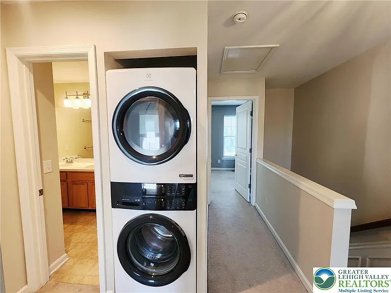 1447 Artisan Ct — Photo 17