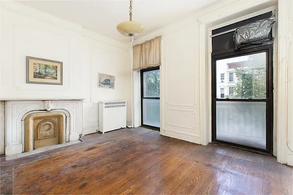 Sold by Compass | media 5