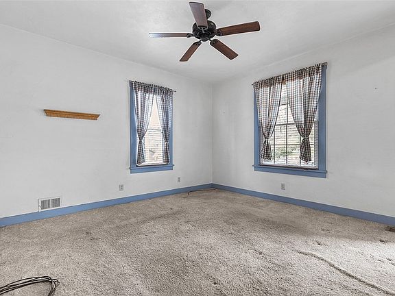 5th image of 537 Woodmont Ave