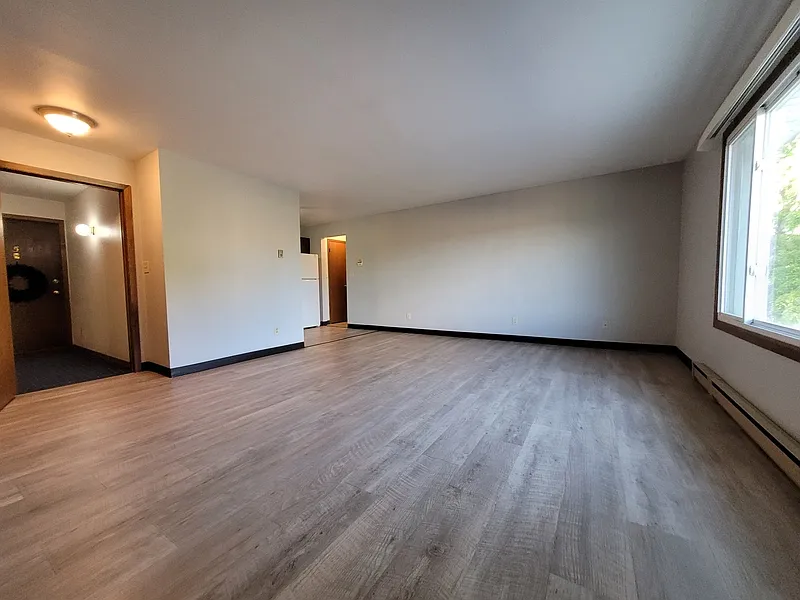 1 bed, 1.0 bath, $799 — Photo 4