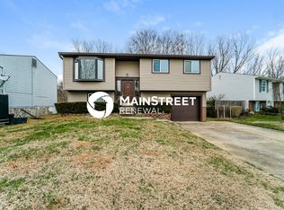 11021 Neptune Pl, Louisville, KY 40272