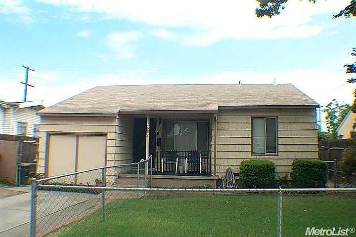 1st image of 1652 E Worth St