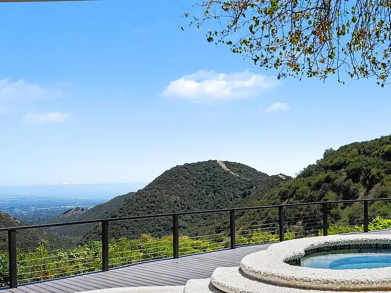 12608 Promontory Rd — Photo 4