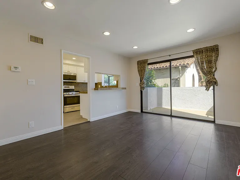 1502 Idaho Ave — Photo 8