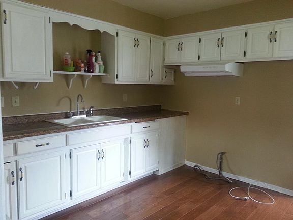 3rd image of 1377 Ames Ave