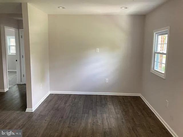 6438 Windham Ave — Photo 4