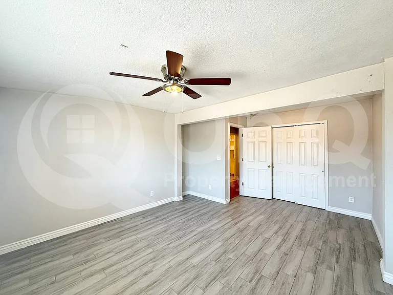 4009 N 48th Ave — Photo 24