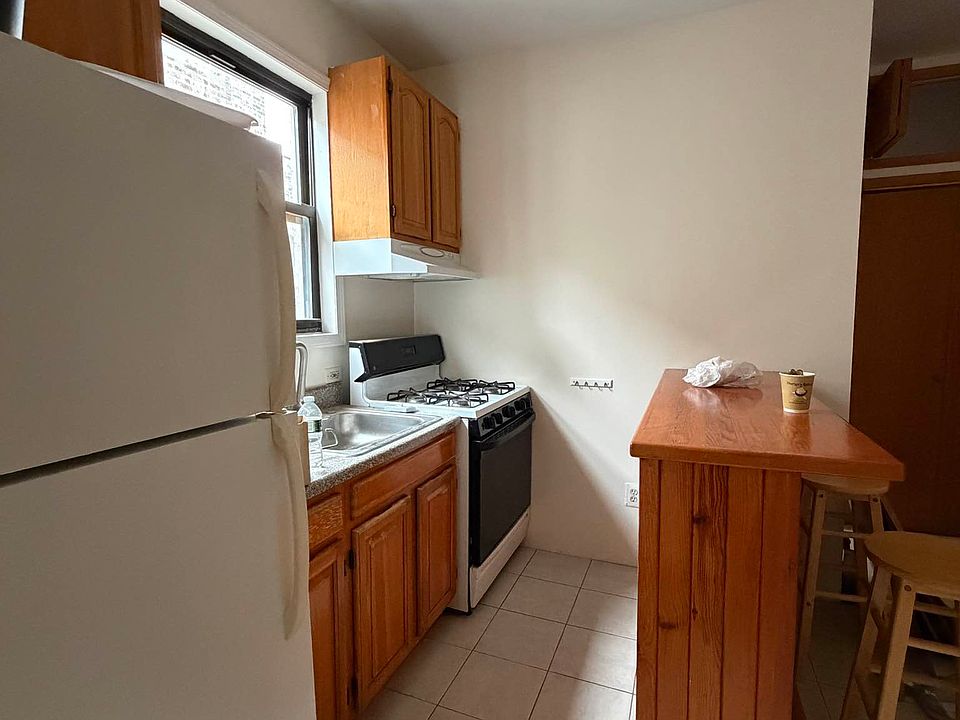 1st image of 31-39 34th St #3D