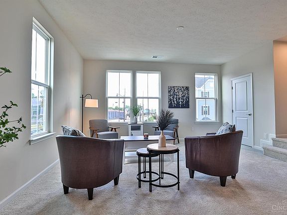 4th image of 14 Wentworth Ln