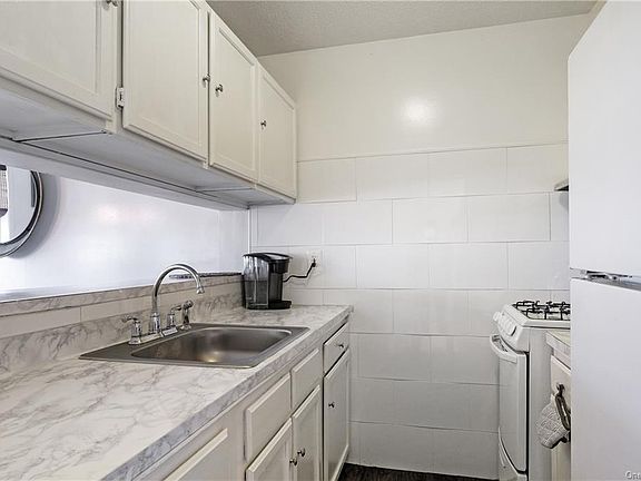 5th image of 1209 Vyse Ave