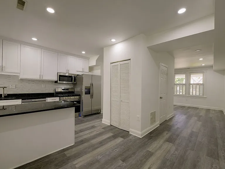 514 Missouri Ave NW — Photo 11