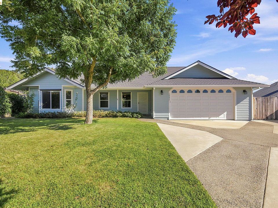1st image of 10677 Oak Leaf Ct