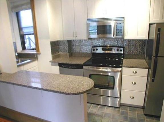 2nd image of 137 Peterborough St APT 18