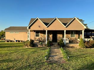 350 County Line Rd, Locust Grove, AR 72550