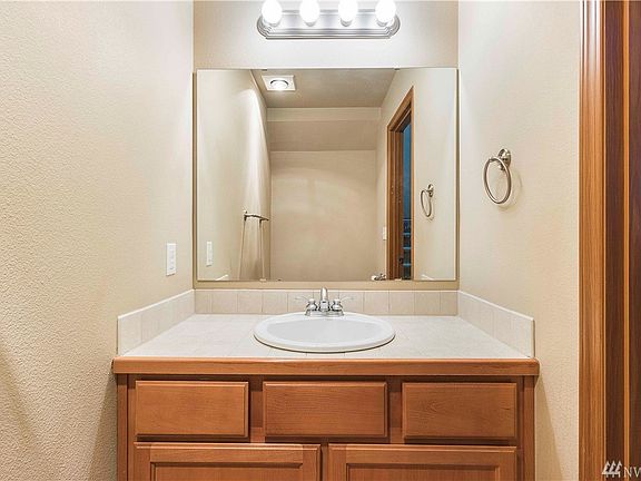 Downstairs Half-Bath