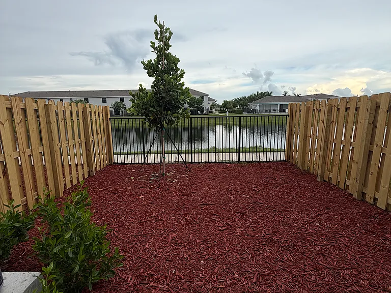 1432 NE 4th Ave — Photo 14
