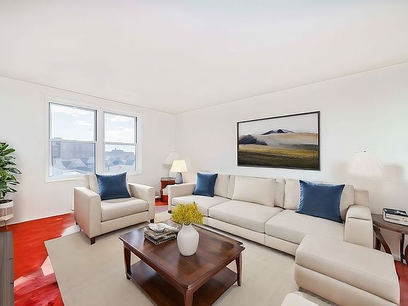 4th image of 2250 Benson Ave #4C