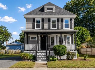 32 Coolidge Ave, Peabody, MA 01960