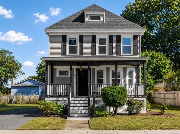 32 Coolidge Ave, Peabody, MA 01960