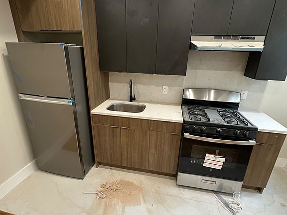 3rd image of 79 Broadway #204