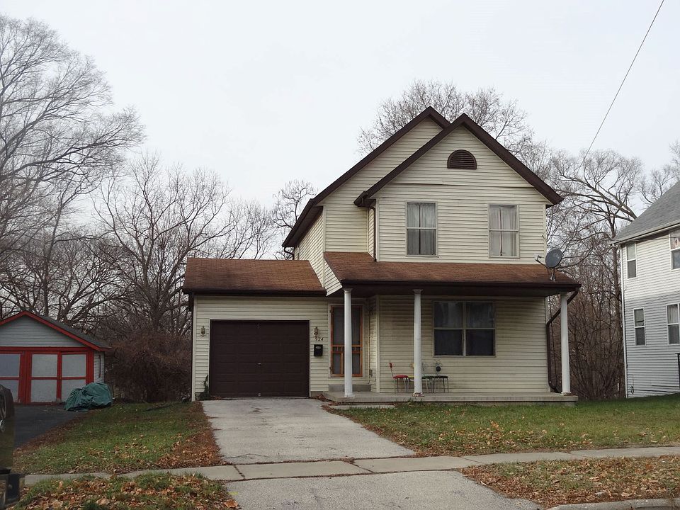 1st image of 924 N Winnebago St